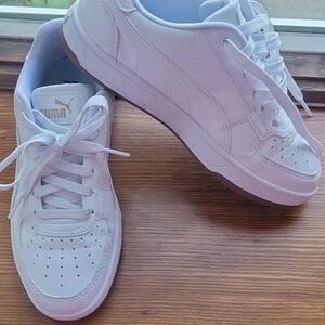 Puma White Sneakers Clean Leather Design